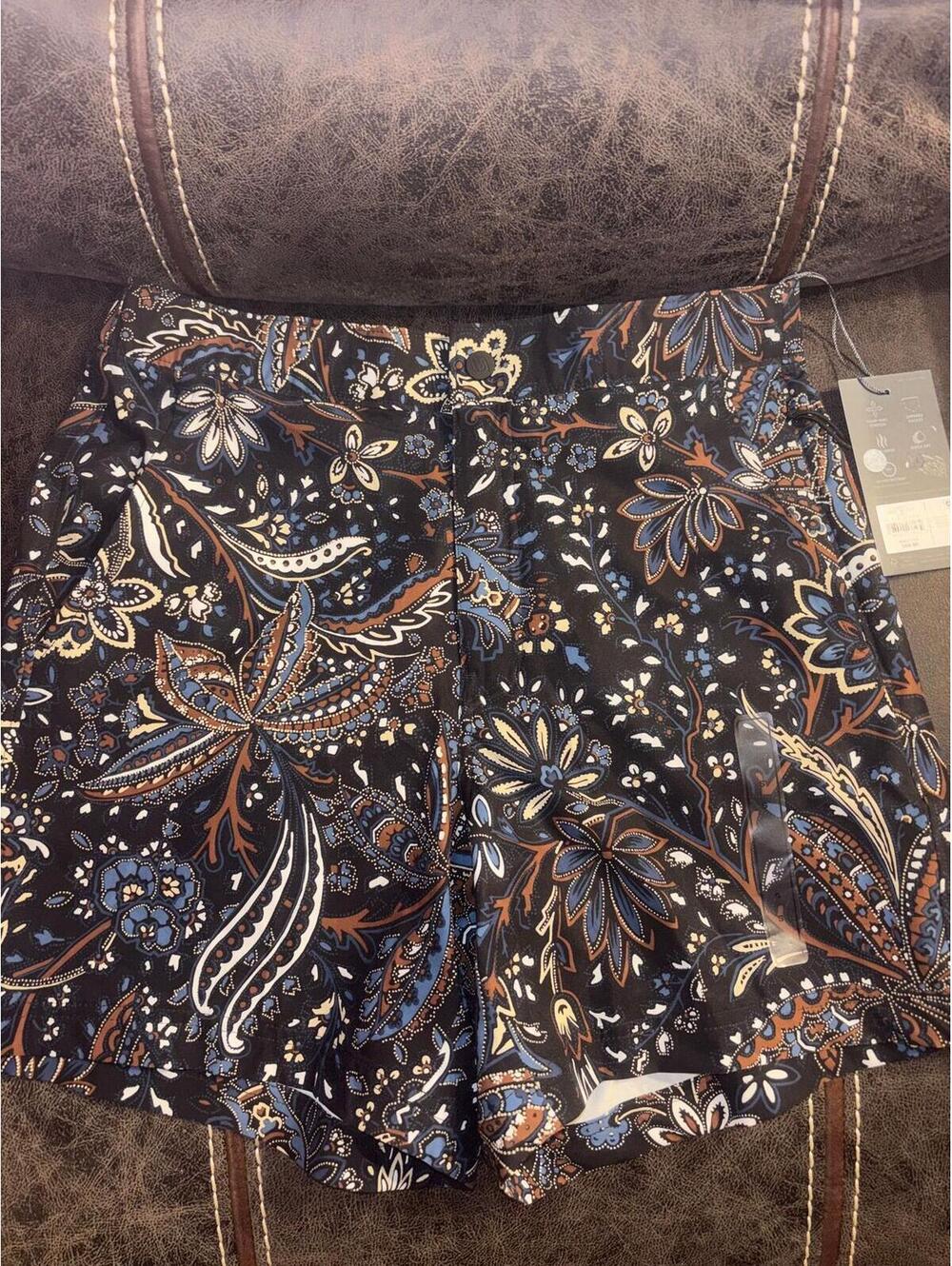 VRST Men’s Resort Swim Shorts Paisley Floral Print Quick Dry NWT Small